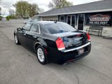 Used 2017 Chrysler 300 C image 3
