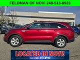 Used 2023 Kia Sorento LX image 2