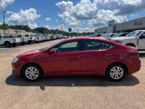 Used 2020 Hyundai Elantra SE image 2