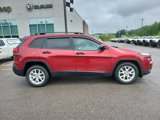 Used 2016 Jeep Cherokee Sport image 4