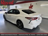 Used 2018 Toyota Camry SE image 2