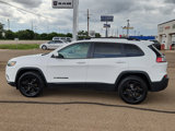 Used 2019 Jeep Cherokee Latitude Plus image 2