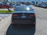 Used 2017 Volkswagen Jetta SE image 5