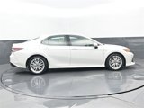 Used 2019 Toyota Camry XLE image 2