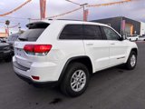 Used 2019 Jeep Grand Cherokee Laredo image 5