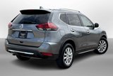 Used 2020 Nissan Rogue SV image 2