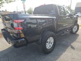 Used 2022 Nissan Frontier SV image 3