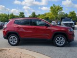 New 2025 Jeep Compass Latitude image 3