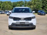 Certified 2022 Kia Sorento LX image 2