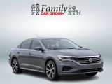 Used 2022 Volkswagen Passat 2.0T SE image 2