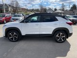 Used 2022 Chevrolet TrailBlazer RS w/ Sun and Liftgate Package image 2