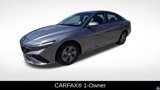 Used 2024 Hyundai Elantra SE image 2