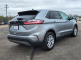 Used 2022 Ford Edge SEL image 3