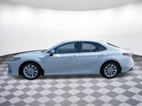 Used 2022 Toyota Camry LE image 3