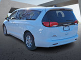 Used 2022 Chrysler Voyager LX image 4
