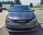 Used 2023 Chrysler Voyager LX image 3