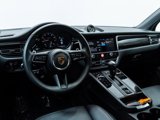 Certified 2025 Porsche Macan image 4