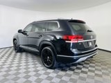 Used 2018 Volkswagen Atlas SEL Premium image 3