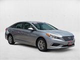 Used 2017 Hyundai Sonata SE image 3