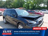 Used 2022 Toyota Highlander LE image 2