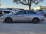 Used 2023 Hyundai Elantra SEL image 2