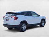 Used 2024 GMC Terrain SLE image 5