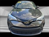 Used 2020 Toyota C-HR LE image 4