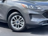 Used 2022 Ford Escape SE image 3