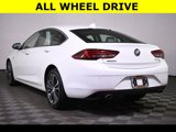 Used 2019 Buick Regal Essence w/ Driver Confidence Package I image 5