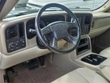 Used 2005 Chevrolet Suburban LT w/ Preferred Equipment Group image 3