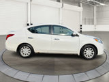 Used 2014 Nissan Versa SV image 2