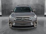 Used 2017 Toyota Highlander Limited Platinum image 2