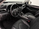 Used 2021 Toyota Highlander Platinum image 2