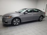 Used 2022 Nissan Altima 2.5 SV image 2