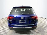 Used 2021 Volkswagen Tiguan SE w/ Panoramic Sunroof Package image 4