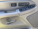 Used 2005 GMC Yukon XL Denali image 3