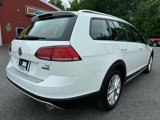 Used 2018 Volkswagen Golf Alltrack image 3