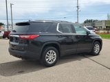 Used 2020 Chevrolet Traverse LT image 3