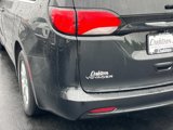 Used 2021 Chrysler Voyager Lxi image 5
