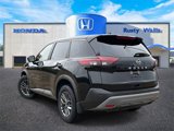 Used 2023 Nissan Rogue S image 3