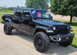 Used 2023 Jeep Gladiator Sport image 2