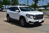 Used 2024 GMC Terrain SLT image 3