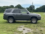 Used 2016 Toyota 4Runner 4WD image 2