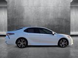 Used 2018 Toyota Camry SE image 4