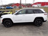 New 2025 Jeep Grand Cherokee Altitude image 2