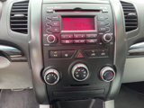 Used 2012 Kia Sorento FWD image 6