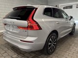 Used 2023 Volvo XC60 B5 Core image 3