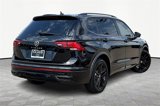 Used 2022 Volkswagen Tiguan SE R-Line image 2