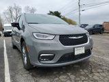 New 2025 Chrysler Pacifica Select image 3