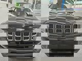 Used 2018 Jeep Compass Latitude image 2